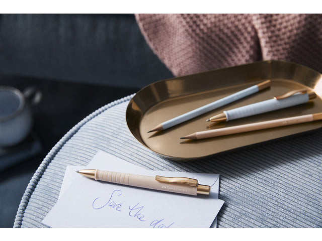 Grafietpotlood Faber-Castell Urban lichtroze