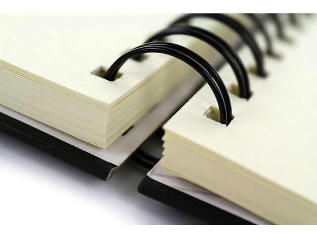 Dummyboek Kangaro A5 Wire-o crème harde kaft 80 blad 140 gram zwart design