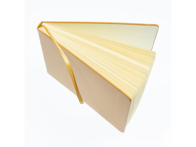 Schetsboek Kangaro A5 liggend okergeel PU HC 80 blad 140gr roomwit met elastiek en lint
