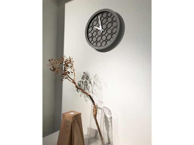Wandklok NeXtime dia. 39,5 cm, Polyresin/Holz, grau