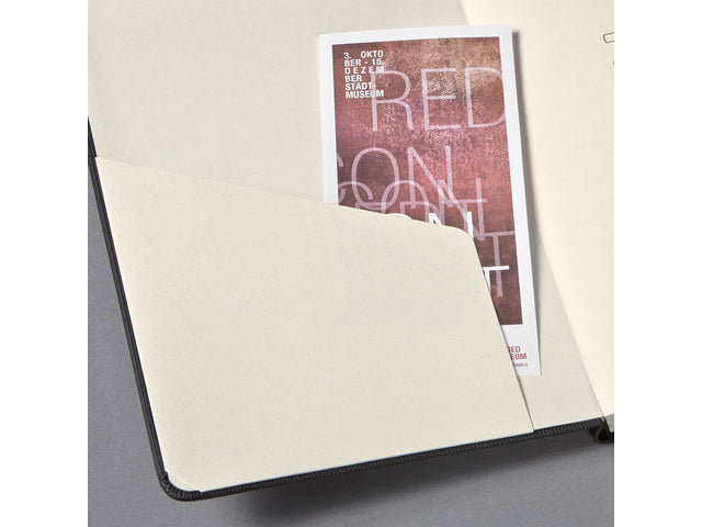 Notitieboek Conceptum A4 Beige 5mm schwarzes Hardcover. Genummerte Seiten, Innenausstattung, elastisches DMV-Elastik, Lus für den Stift, 2 Leisten. 194 Seiten 80 Gramm chamoiskleriges Papier. PEFC-zertifiziert