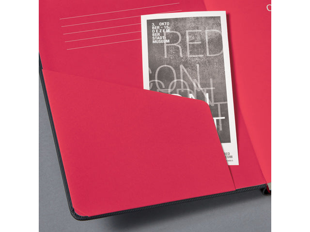 Benachrichtigungsbuch Conceptum RED Edition A4 schwarz gelinieter Hardcover. Genummerte Seiten, Innenausstattung, elastisches DMV-Elastik, Lus für den Stift, 2 Leisten. 194 Seiten 80 Gramm chamoiskleriges Papier. PEFC-zertifiziert