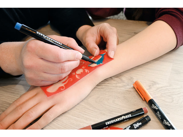 Tattoostift Eberhard Faber Beach 4st. en 4in1-sjablonen. (zwart,oranje, blauw en bruin)