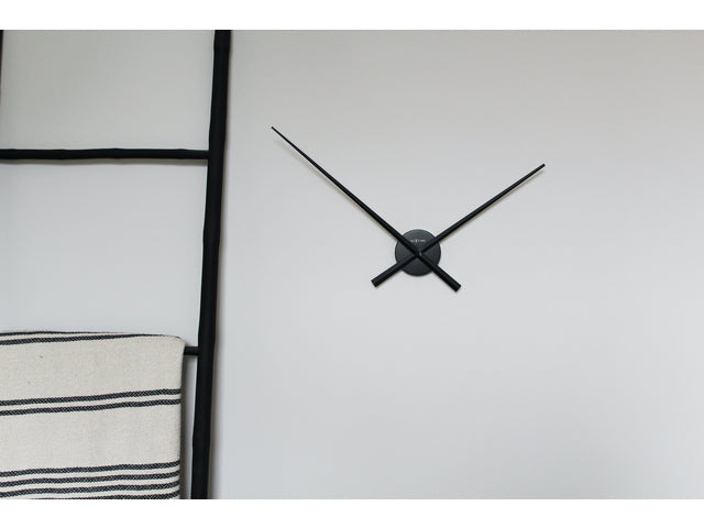 Wandklok NeXtime dia. 70 cm, schwarz, 'Hands'