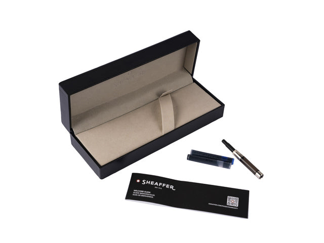 Kugelschreiber SHEAFFER 300 E9346 Mattgrüner Lack schwarz poliert