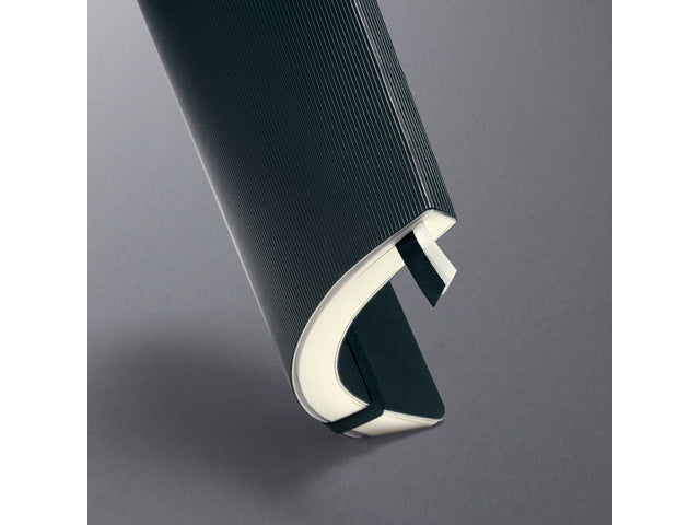 Notitieboek Conceptum, A4 zwart puntgelijnde softcover.