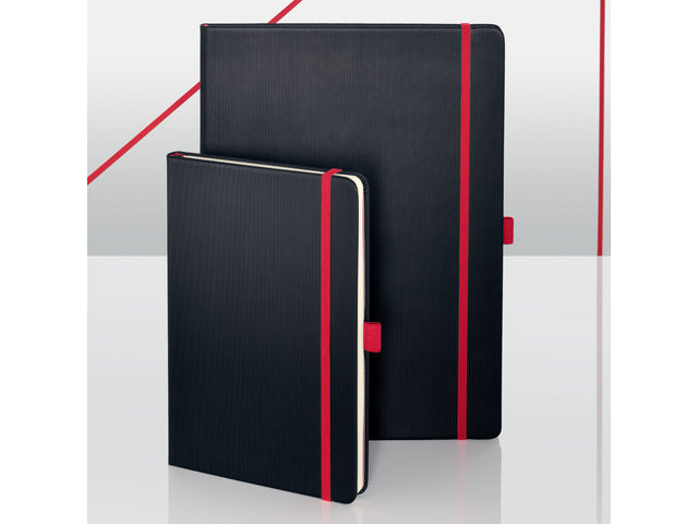 Notitieboek Conceptum RED Edition A4 zwart 5mm ruit hardcover. Nummerde pagina's, inhoudsopgave, sluiting dmv elastiek, lus voor pen, 2 leeslintjes. 194 pagina's 80 grams chamoiskleurig papier. PEFC-gecertificeerd