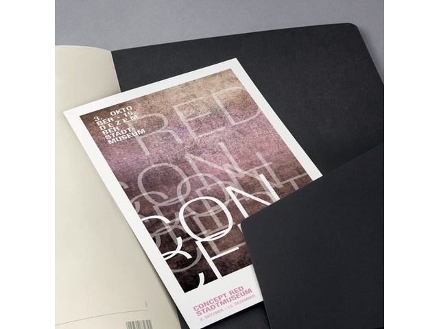 Benachrichtigungsbuch Conceptum A5 schwarz 5 mm schwarz Softcover. 64 Seiten 80 Gramm chamoiskleriges Papier. Mit Quickpocket. 4-Loch-Perforation, Datumsmarkierung. PEFC-zertifiziert